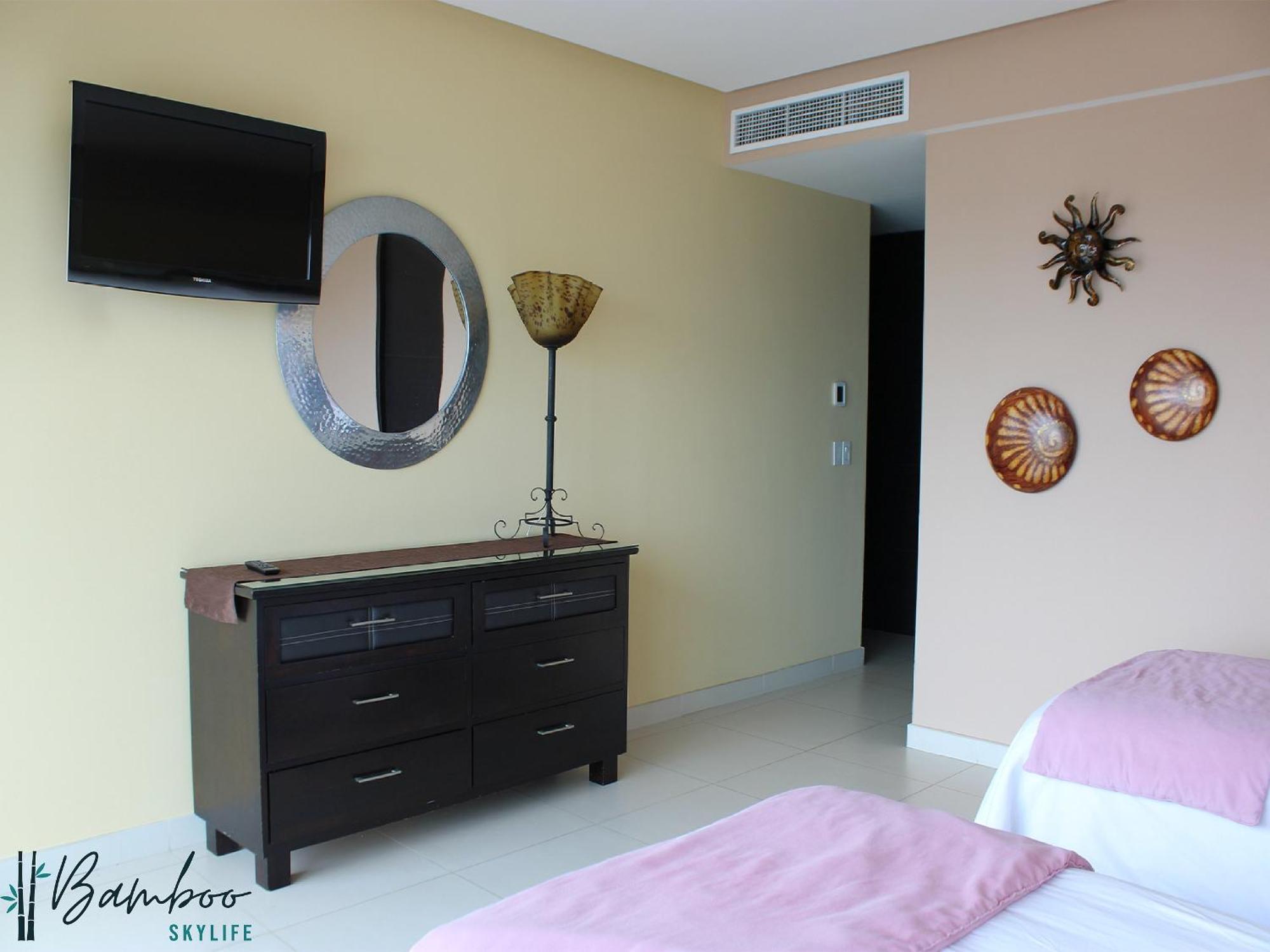Icon Vallarta Beach Front By Bamboo Skylife 巴亞爾塔港 外观 照片